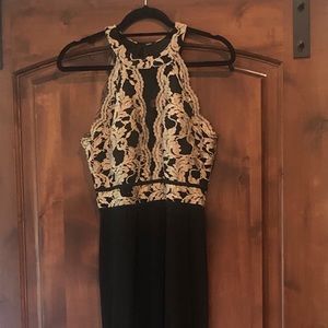 Morgan and Company Floor Length Formal Dress